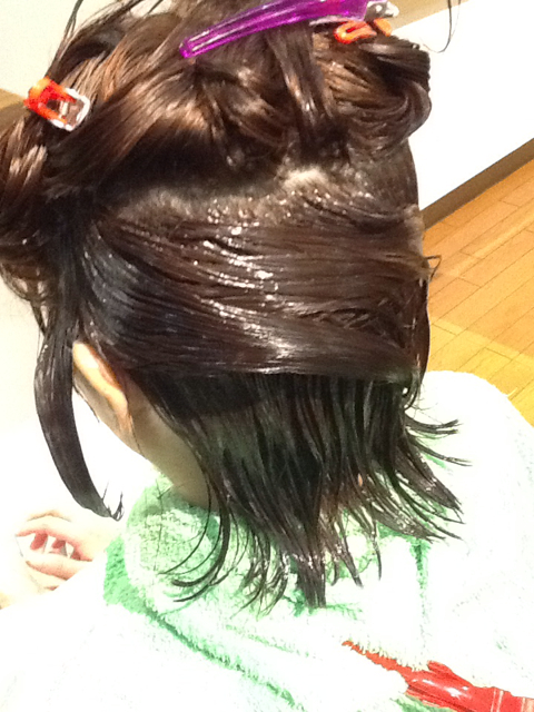 シスキュアによる根元のボリュームダウン ドレープパーマ3 Hair Art Gajumale